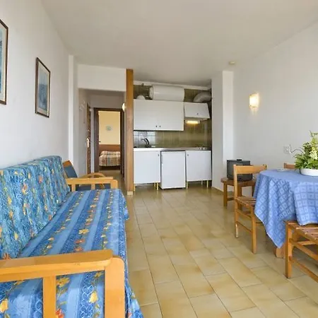 Mira Mola Hotell 3*